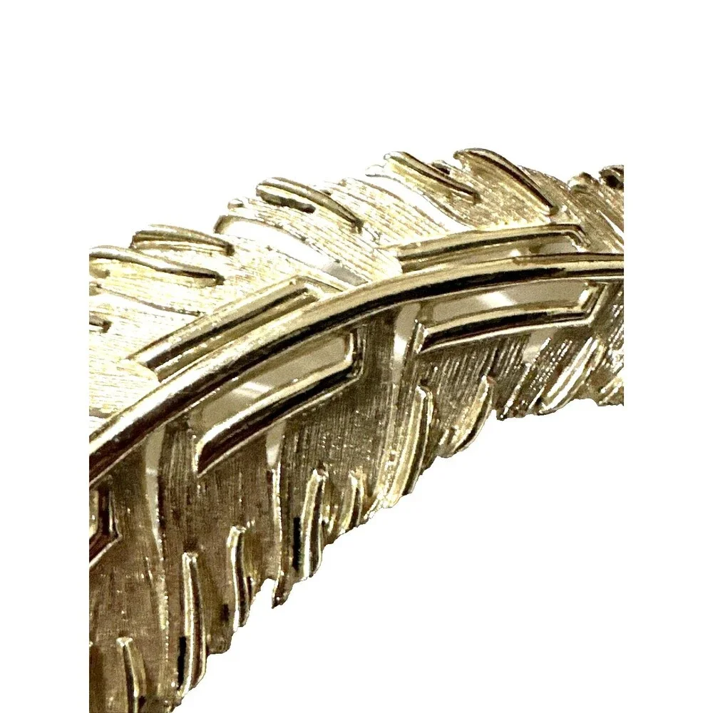 Vintage LISNER Feather Brooch Plume Pale Gold Silver Tone Mid Century Modern Pin